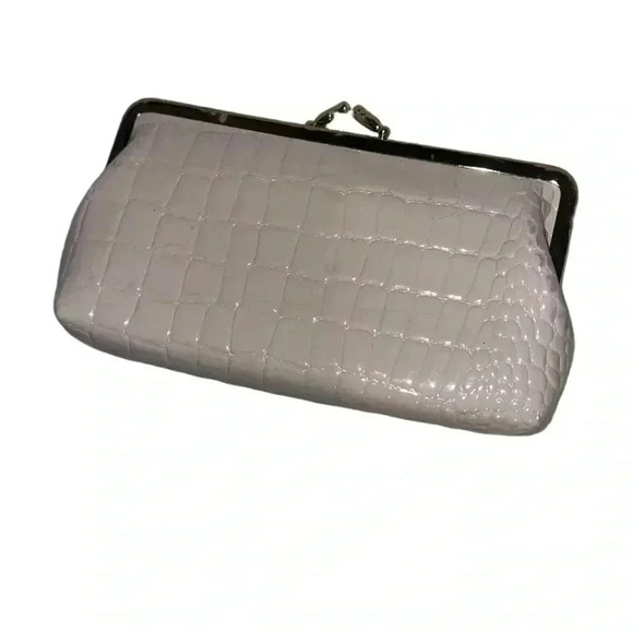 Structured Shoulder Bag. Very pretty! - Picture 12 of 14